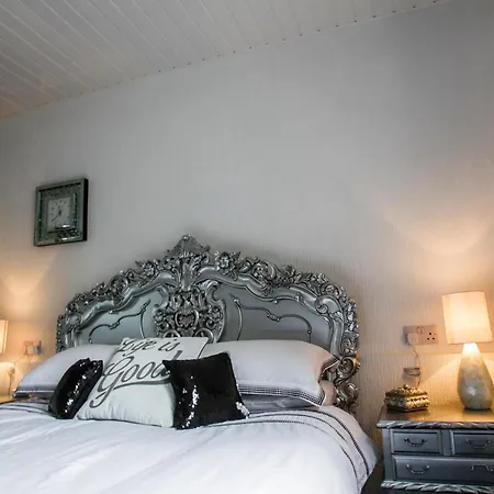 Ugthorpe Lodge Hotel Bed & Breakfast *