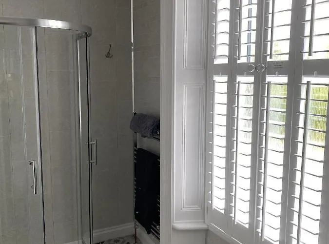 Bed & Breakfast Ugthorpe Lodge Hotel 3*