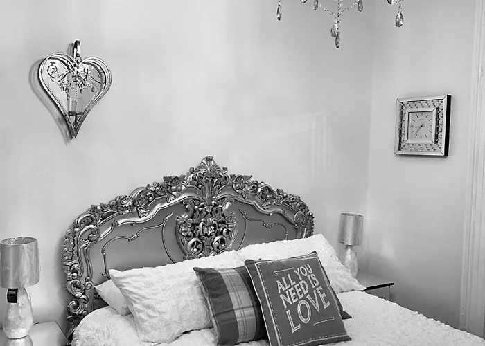 Ugthorpe Lodge Hotel 3*